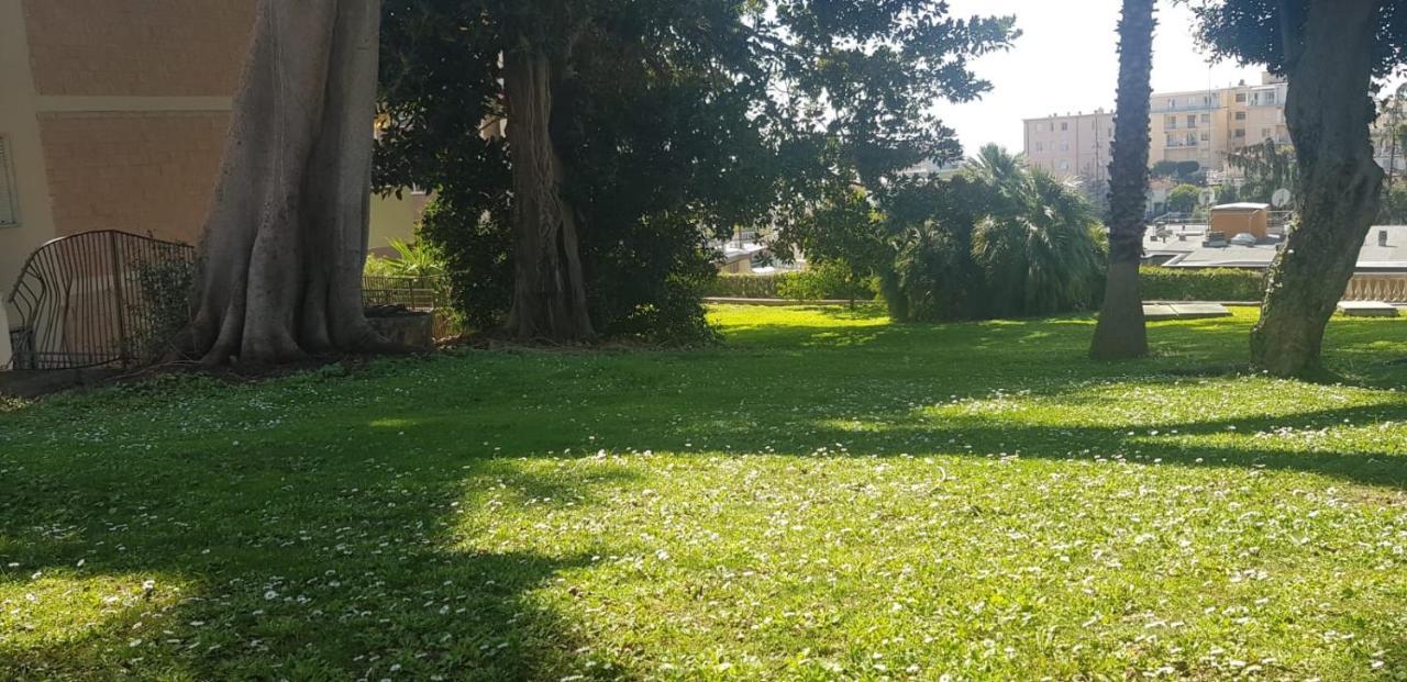 Casa Fiorenza Parcheggio Privato سانريمو المظهر الخارجي الصورة