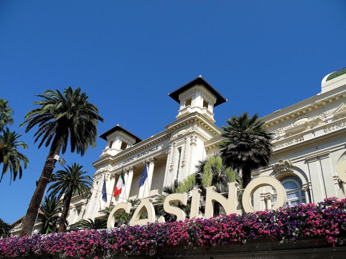 Casa Fiorenza Parcheggio Privato سانريمو المظهر الخارجي الصورة