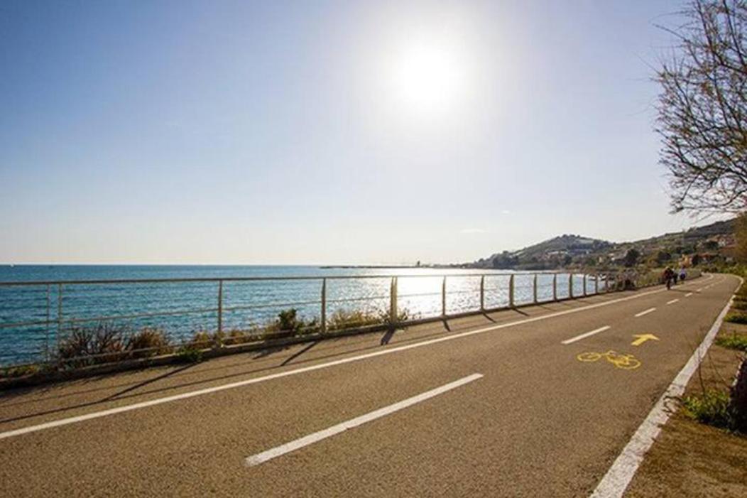 Casa Fiorenza Parcheggio Privato سانريمو المظهر الخارجي الصورة