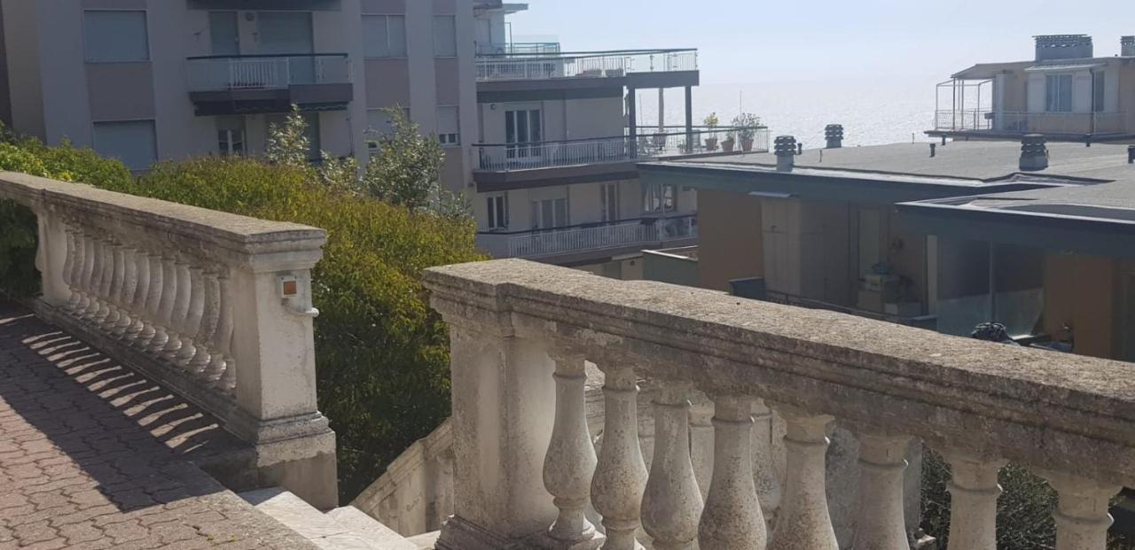 Casa Fiorenza Parcheggio Privato سانريمو المظهر الخارجي الصورة