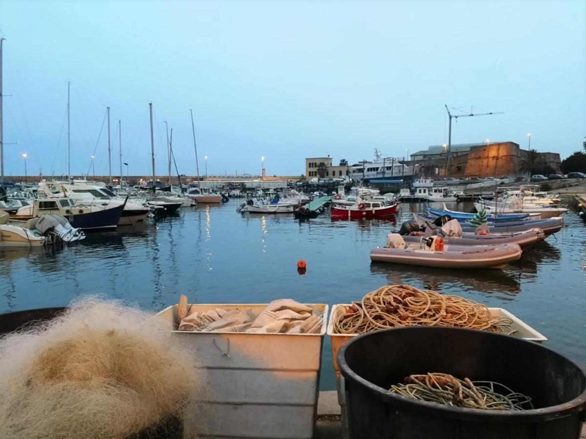 Casa Fiorenza Parcheggio Privato سانريمو المظهر الخارجي الصورة