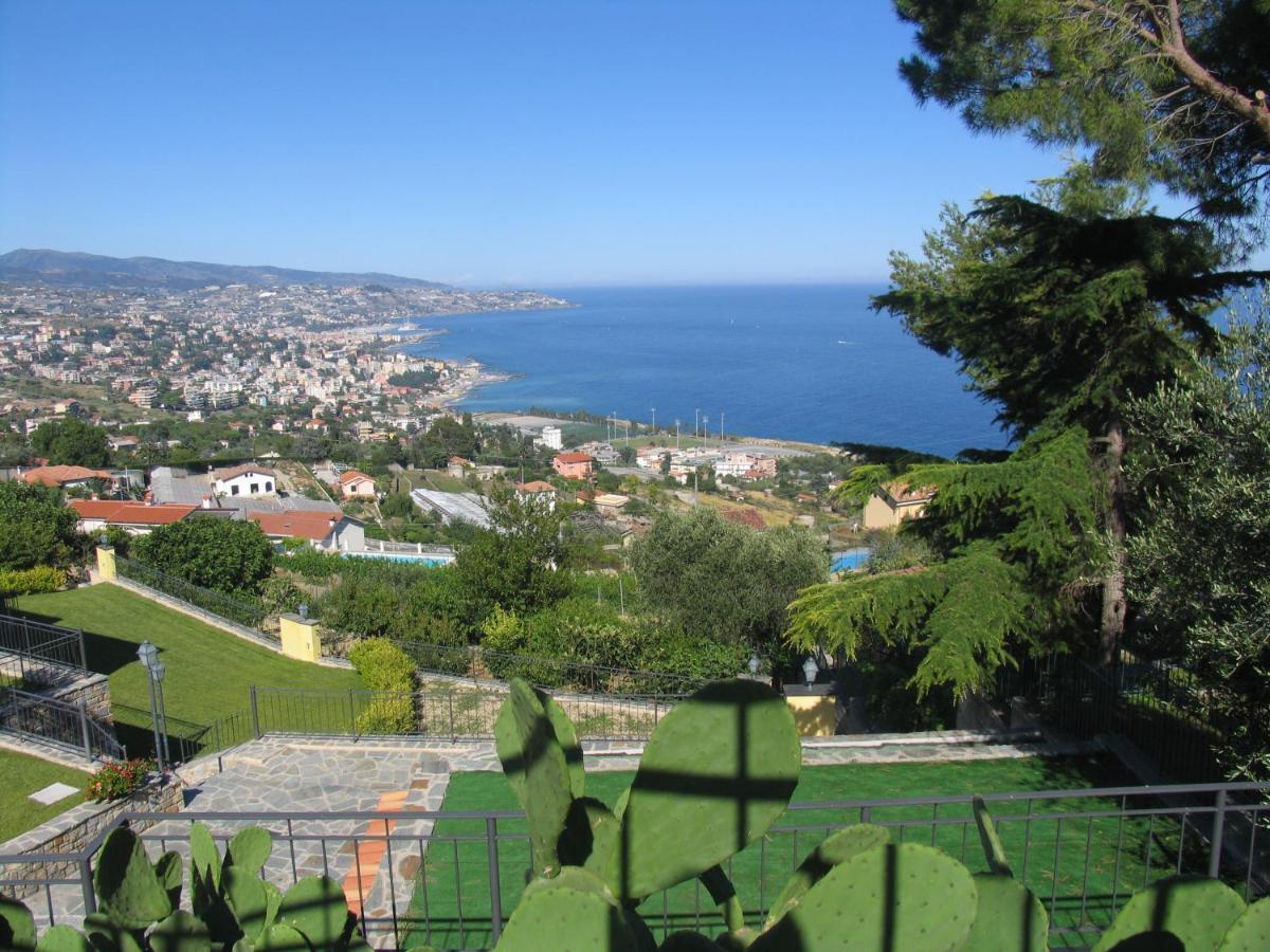 Casa Fiorenza Parcheggio Privato سانريمو المظهر الخارجي الصورة