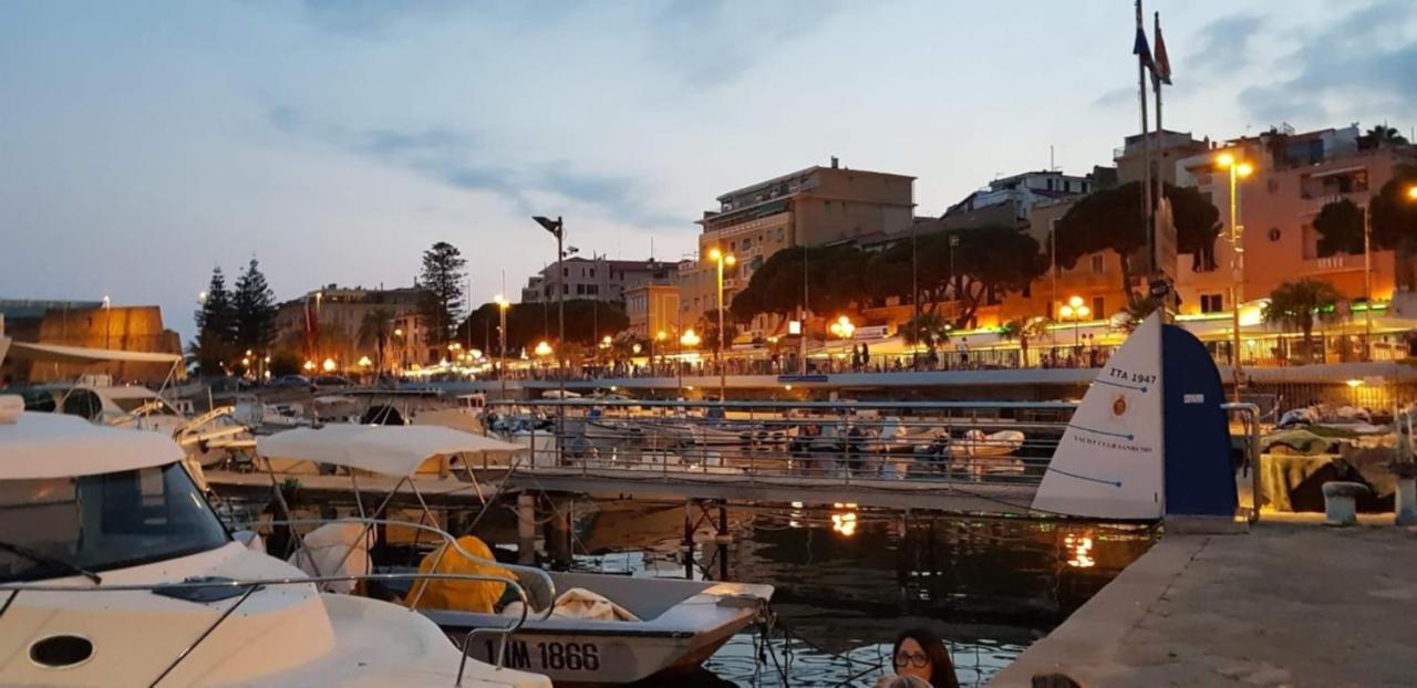 Casa Fiorenza Parcheggio Privato سانريمو المظهر الخارجي الصورة
